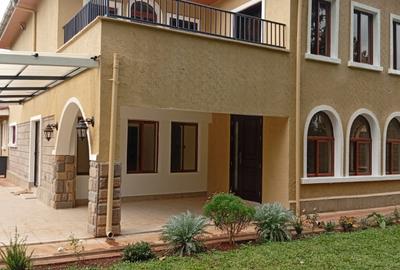 5 Bed House with En Suite in Kitisuru - 2