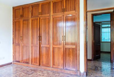 3 Bed Apartment with Parking in Westlands Area - 2