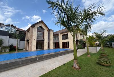 4 Bed House with En Suite in Runda
