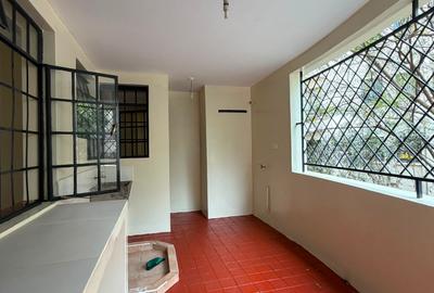 3 Bed Apartment with En Suite at Mbaazi Avenue - 3