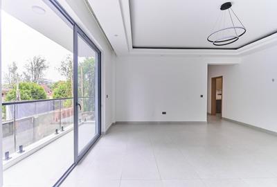 3 Bed Apartment with En Suite at Brookside - 2