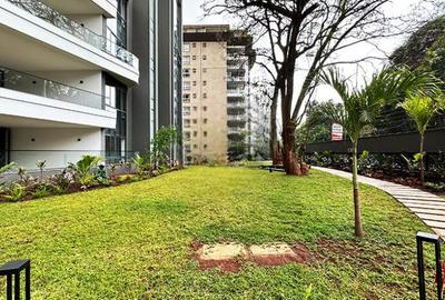 4 Bed Apartment with En Suite in Westlands Area