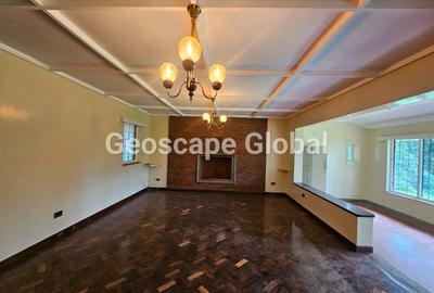 4 Bed House with En Suite in Nyari - 3