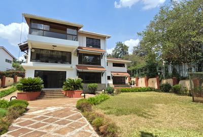 5 Bed House with En Suite at Off Un Avenue - 4