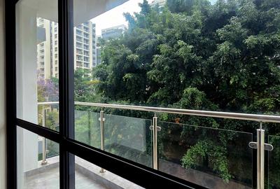 2 Bed Apartment with En Suite in Riverside - 4