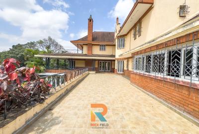 5 Bed House with En Suite in Muthaiga