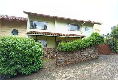 3 Bed Townhouse with En Suite in Riverside