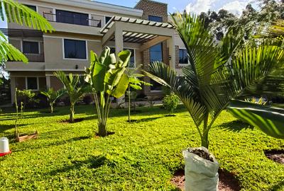 6 Bed House with En Suite at Kephis - 3