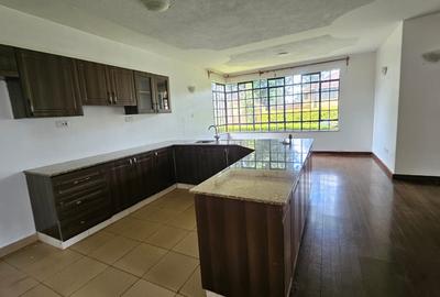 5 Bed Townhouse with En Suite in Kiambu Road