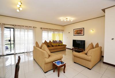 3 Bed Apartment with Backup Generator in Rhapta Road