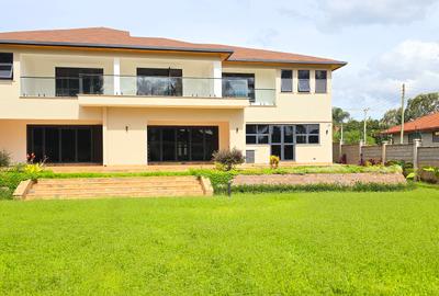 6 Bed House with En Suite at Eliud Mathu