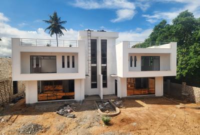 Serviced 4 Bed Apartment with En Suite at Mtwapa
