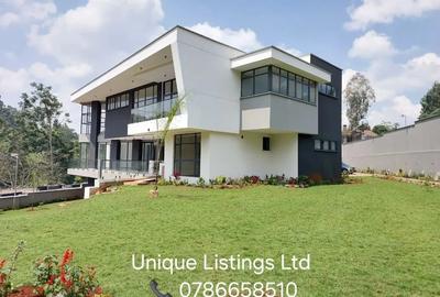 5 Bed House with En Suite in Nyari