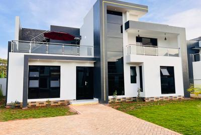 5 Bed Villa with En Suite at Mugutha Daykio Road - 2
