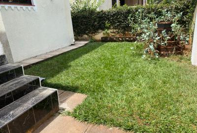 4 Bed Villa with En Suite at Lavington