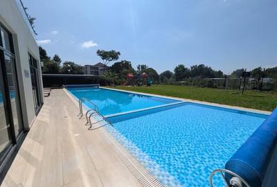 4 Bed House with En Suite in Rosslyn