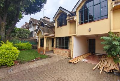 5 Bed Townhouse with En Suite at Lavington Green