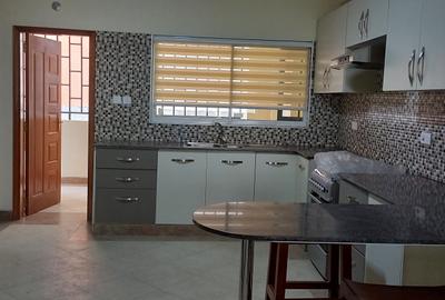 3 Bed Apartment with En Suite in Kileleshwa