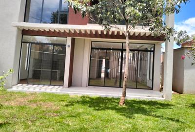 5 Bed Townhouse with En Suite in Lavington