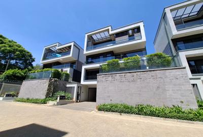 4 Bed Townhouse with En Suite in Lavington