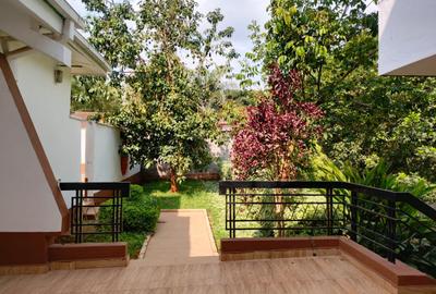 6 Bed House with En Suite at Runda