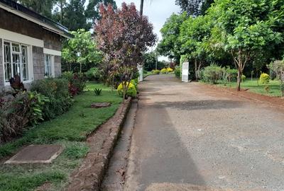 4 Bed House with En Suite at Redhill