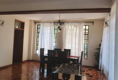 5 Bed House with En Suite in Runda - 4