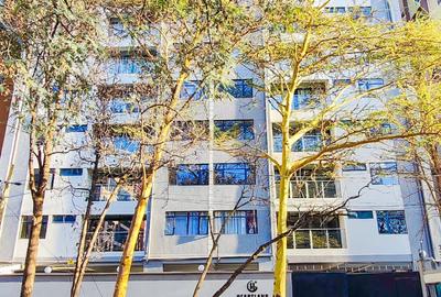 1 Bed Apartment with En Suite in Kilimani