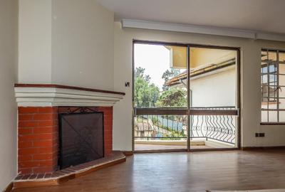 3 Bed Apartment with En Suite at Riverside Drive - 2