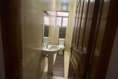 2 Bed Apartment with En Suite at Kindaruma Road - 4