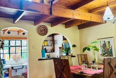 2 Bed Townhouse with En Suite in Karen Hardy