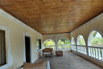 7 Bed Villa with En Suite at Turtle Bay - 2
