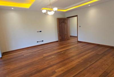 5 Bed Townhouse with En Suite at Convent Drive - 4