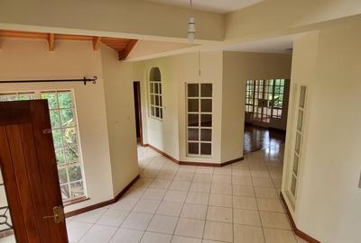 5 Bed Townhouse with En Suite at Lone Tree - 3