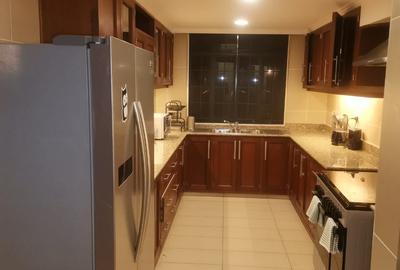 4 Bed Apartment with En Suite in Riverside - 4