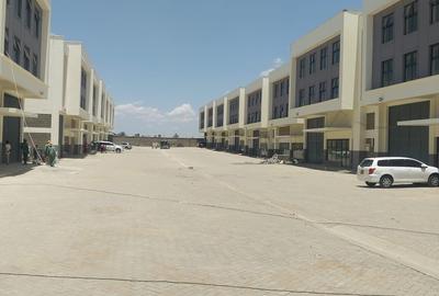 10,000 ft² Warehouse with Service Charge Included at Mombasa Road