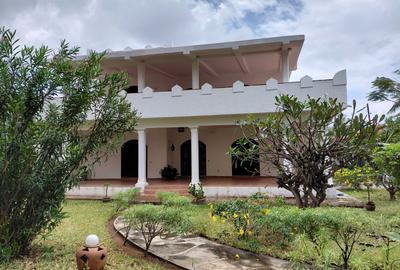 4 Bed Villa with En Suite in Watamu