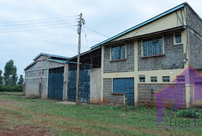 10,000 ft² Warehouse at Maragua Town - 4