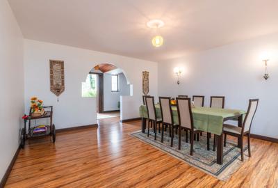 5 Bed House with Garden in Thigiri - 3