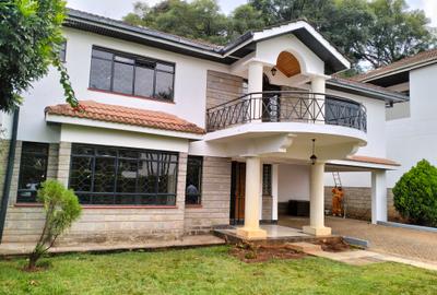 4 Bed Townhouse with En Suite in Westlands Area