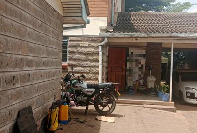 2,500 ft² Land at Kandara Rd. - 3