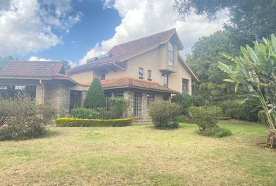 5 Bed Villa with En Suite in Runda