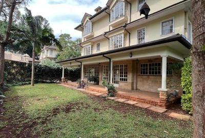 5 Bed Townhouse with En Suite in Lavington