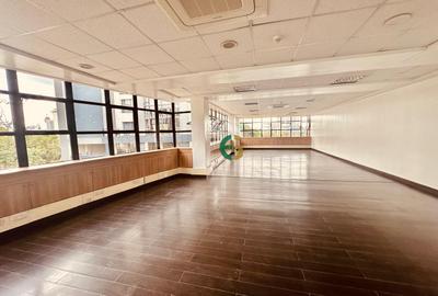 6,160 ft² Office with Lift in Westlands Area - 4