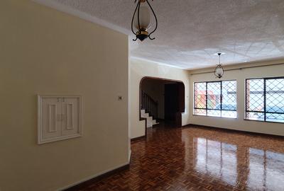 4 Bed House with En Suite at Brookside Gardens - 2