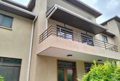 5 Bed Townhouse with En Suite in Lavington