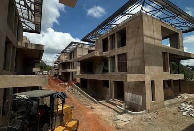 5 Bed Townhouse with En Suite at Lavington Green