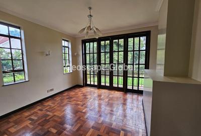 5 Bed House with En Suite in Rosslyn