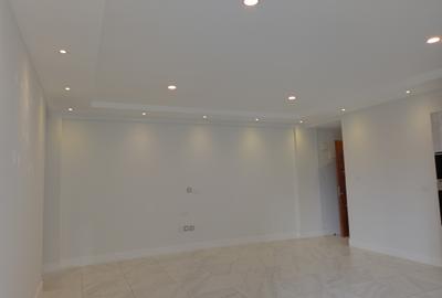 1 Bed Apartment with En Suite at Westlands