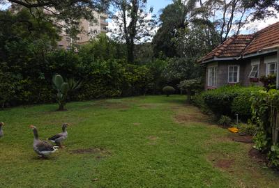 Commercial Property with Service Charge Included in Kilimani
